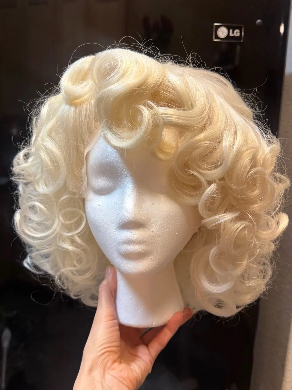 Prestyled Synthetic Old Hollywood Blonde Curly Short Marilyn Wig